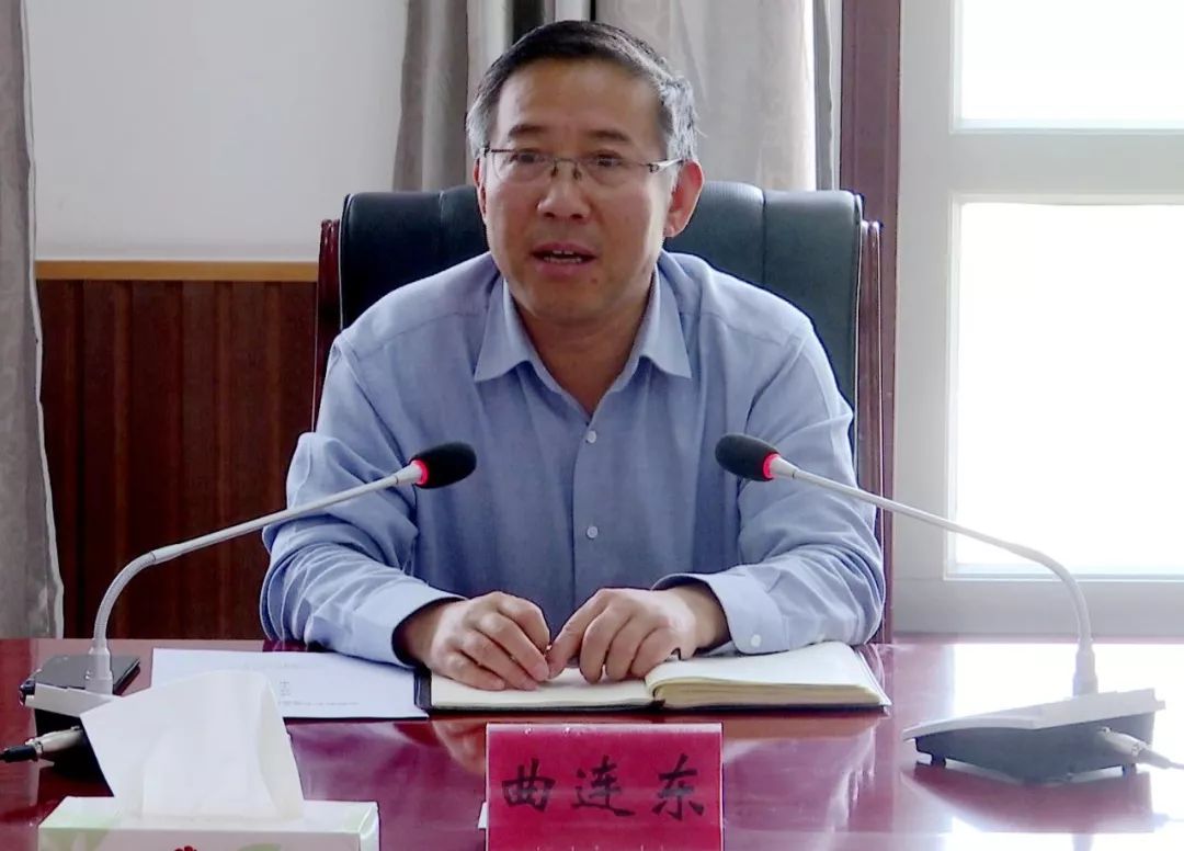 座谈会上,曲连东对泰安市考察团一行的到来表示欢迎,并从岳普湖县区位