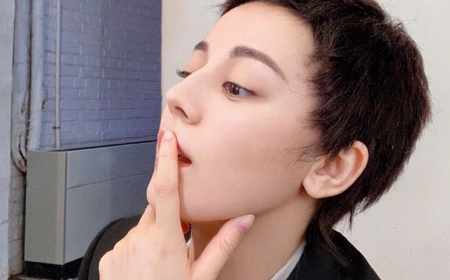 原创极限挑战迪丽热巴秀鼻子岳云鹏宋小宝萌怂萌怂的
