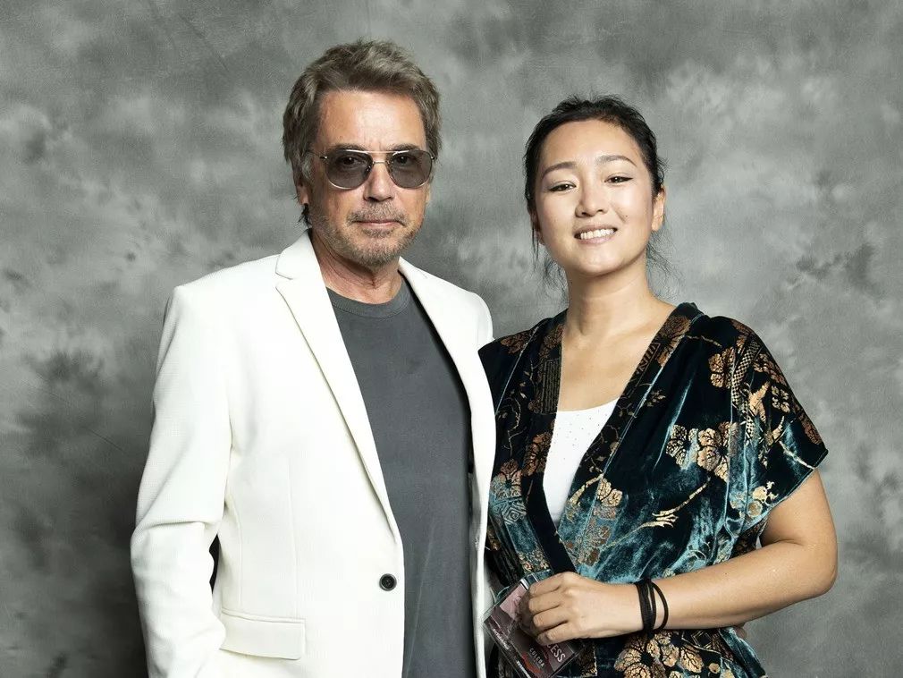 综艺明星大叔 92605333c795413ab24cf8206235eef8.jpeg