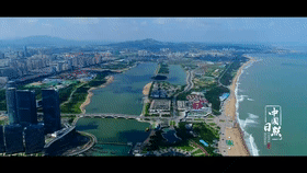 GDP动图_动车图片(3)