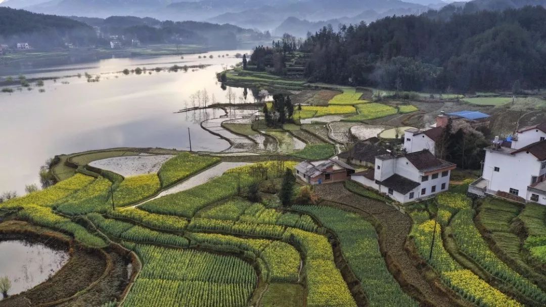 旅游 正文 南郑区位于陕西省西南边陲,汉中盆地西南部,北临汉江,南依