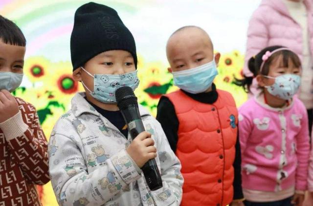                     为何越来越多孩子患白血病？医生：身边这3样东西是根源，不能留