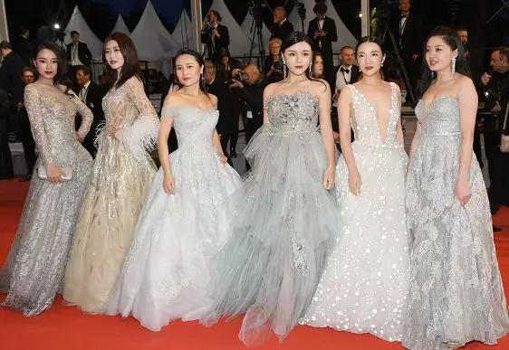 戛纳电影节的章子show场v章子,女星"叫板"巩俐谍影特工西瓜电影图片