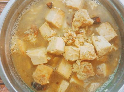 炖豆腐怎么炖入味 040a53d27e1843ffb03366511b7f3cd9.png