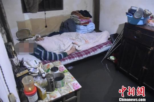 强降雨致湖北黄石多地积水 消防转移营救多人 99真人备用网址