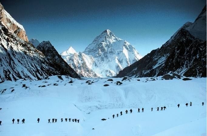 世界第二大高峰8611米登山死亡率却高达265而且就在中国
