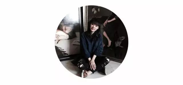 用笔松动,气韵流畅,画面自有一份洒脱 一级女性黃色生活片