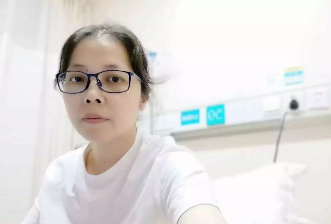 在医院自拍也要美美哒!