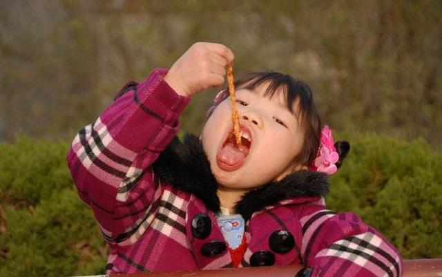                     这3种零食已被医生“拉黑”，孩子再嘴馋都不能吃，家长别大意