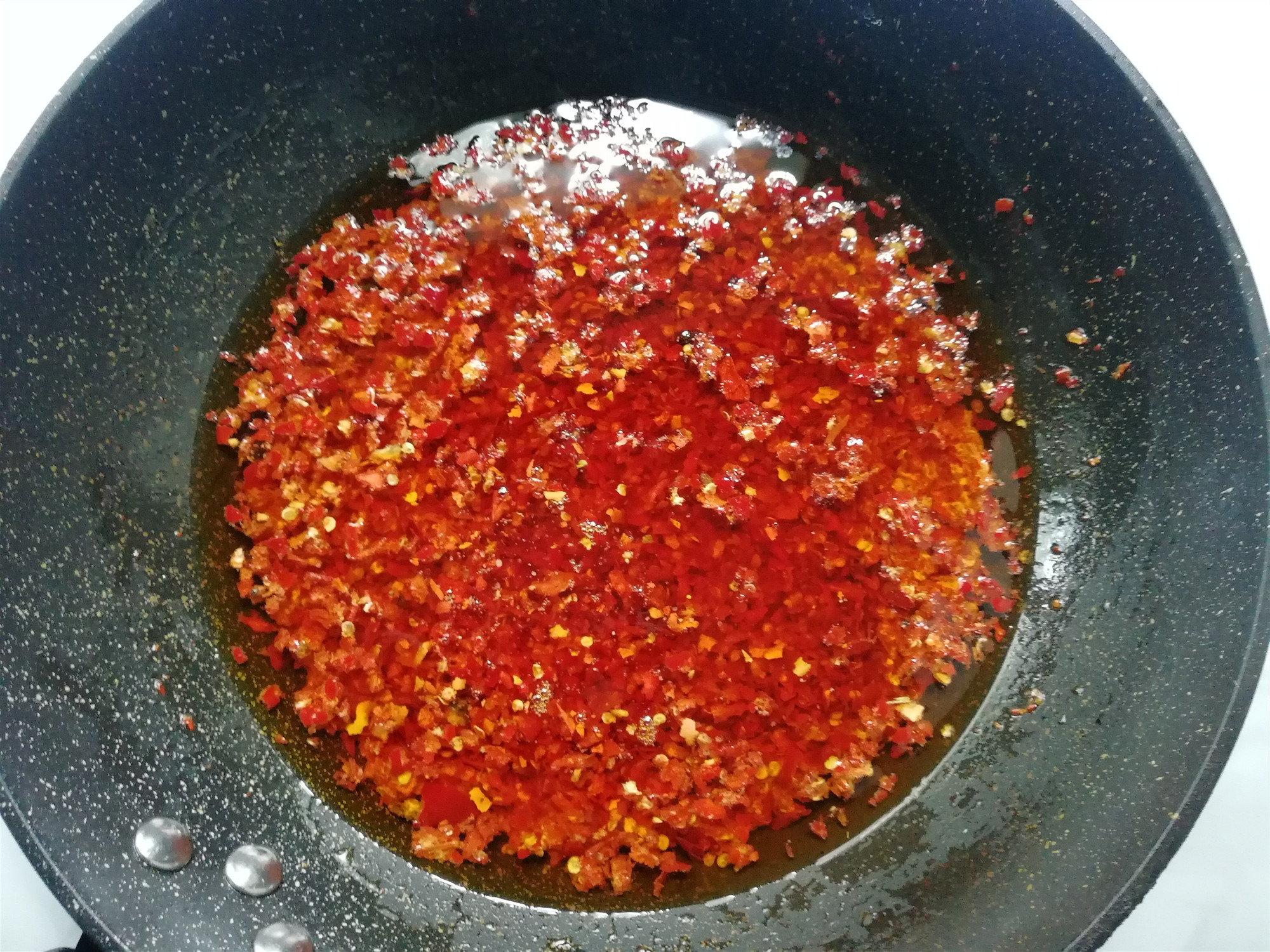 油辣椒怎么做_油辣椒的做法_甜言物语的美食之旅_豆果美食