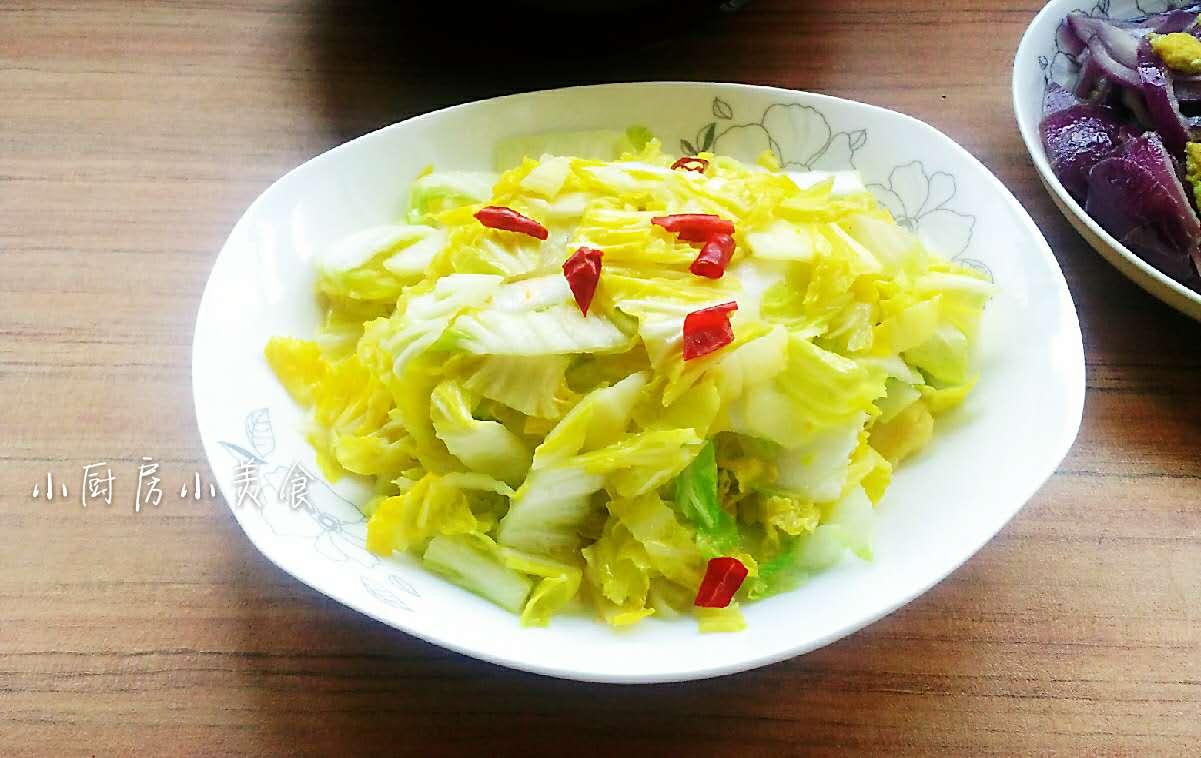 【辣椒炒娃娃菜】