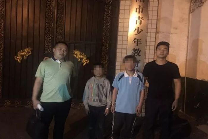 非洲总人口丶经济总量_非洲饥饿儿童图片(2)