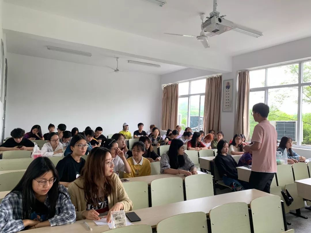 【学院动态】会计学院基础团支部活动风采集锦