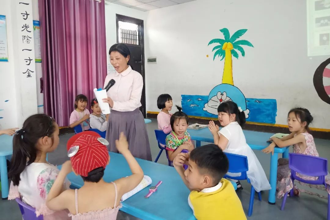 怎么教宝宝学站 d0d43e4190594dc8a71d1ab1b6d5c884.jpeg