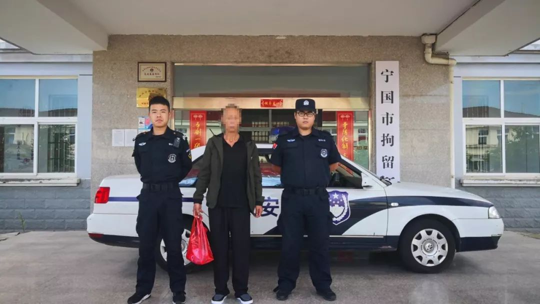 绩溪一男子酒后恶意骚扰110被拘