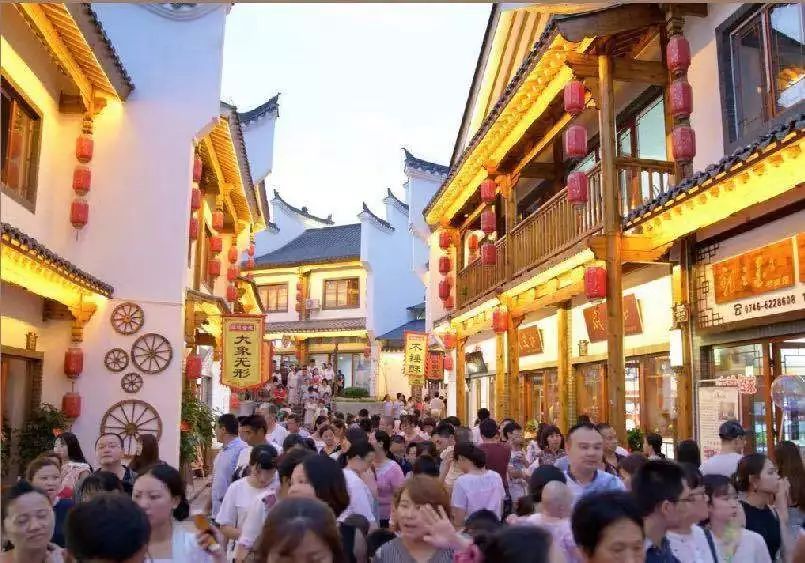 古城开街快一周年了,一起来回顾吧!