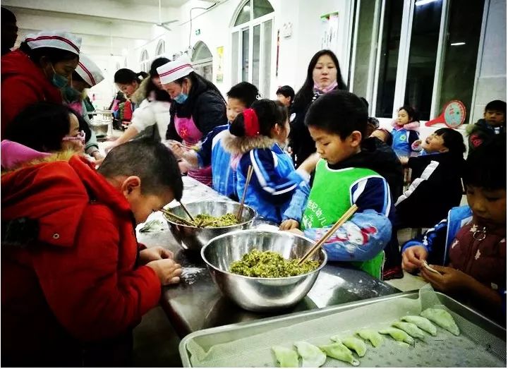 【头条】好消息！信阳这所学校招教师啦！子女在本校就读还免学费
                
                