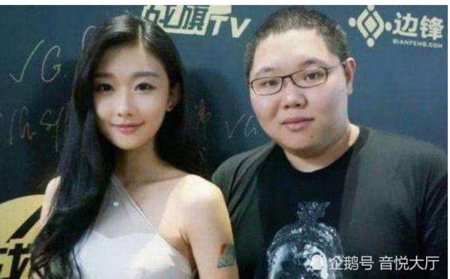 pdd九年前qq记录曝光沈灵敏吃醋那个女孩是谁