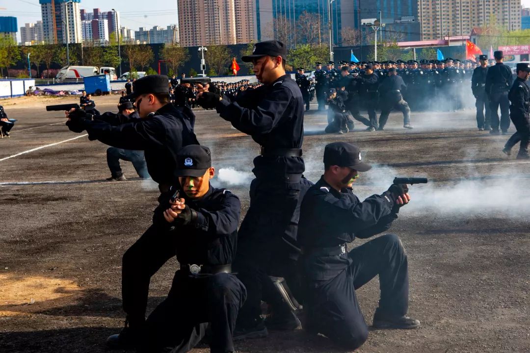 山西警官职业学院也发布了,首次将便捷入警政策写入2019招生章程
