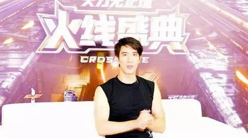 cf：一共有5位明星代言人，90％的人只知道前4位，她最美丽