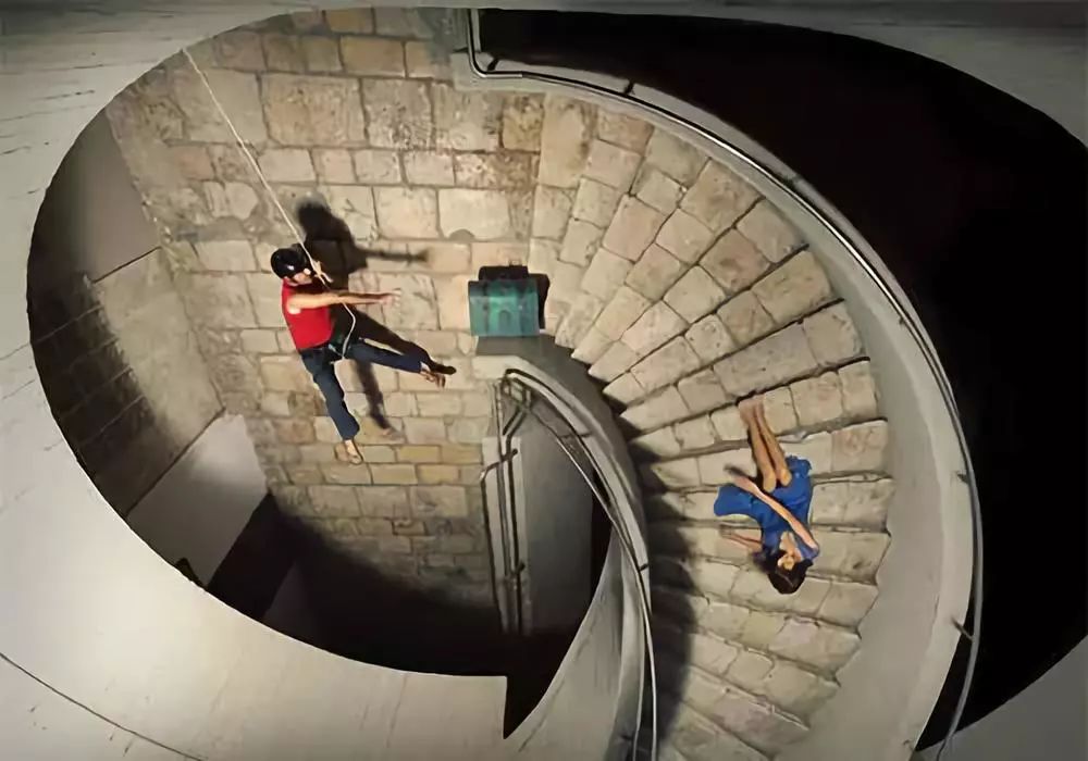 梦境的隐喻，解析梦见丢鞋又找回来了的深层含义