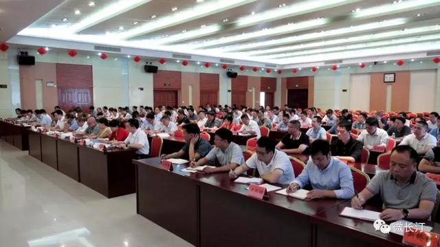2019经济环境分析_2019 当前宏观经济形势 分析与展望