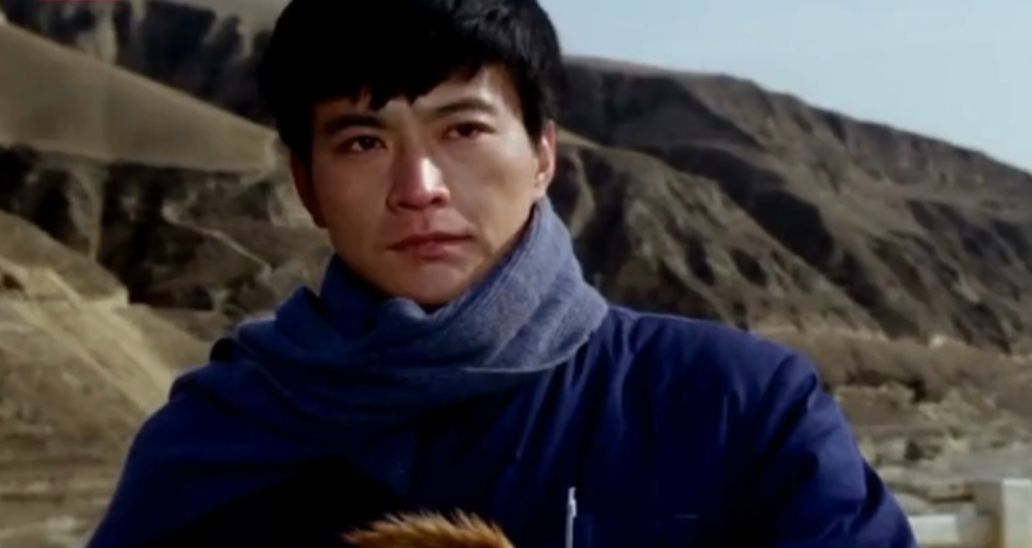 高加林回到了农村,就等于失去了发挥自己才能的平台,但在命运面前