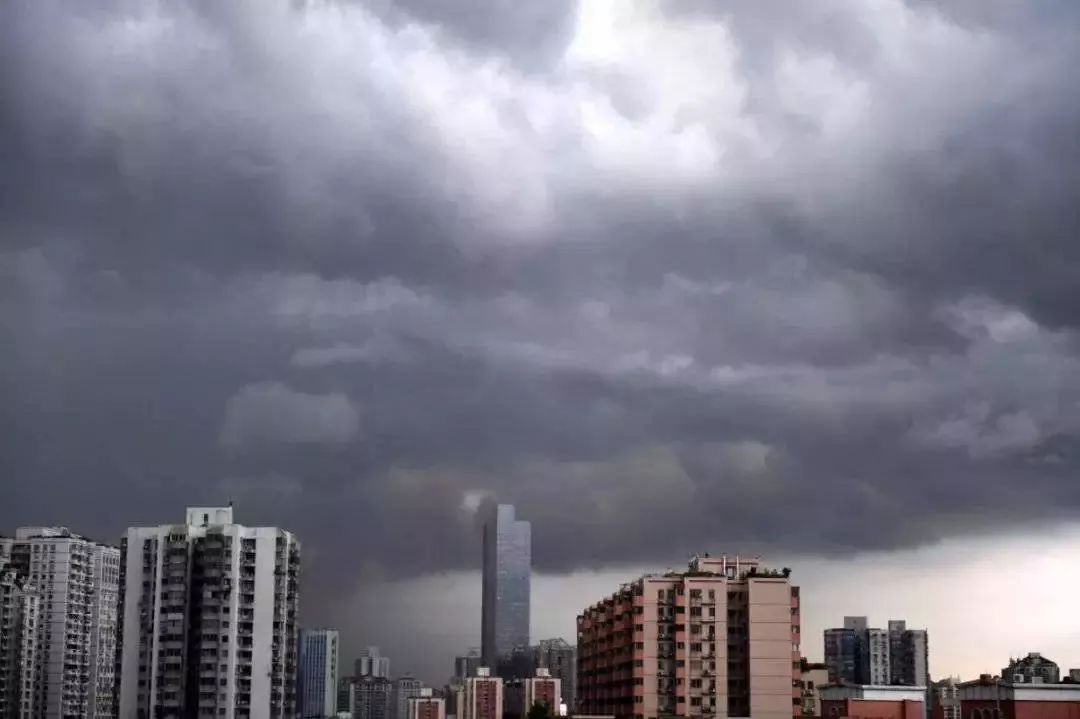 雷雨暴风猛烈来袭,一大波"龙舟水"正在逼近!接下来的