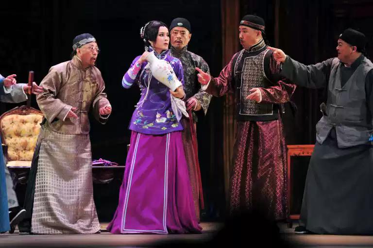 余丹导演短剧，探索现代影视艺术的魅力，余丹导演短剧，现代影视艺术的魅力探索