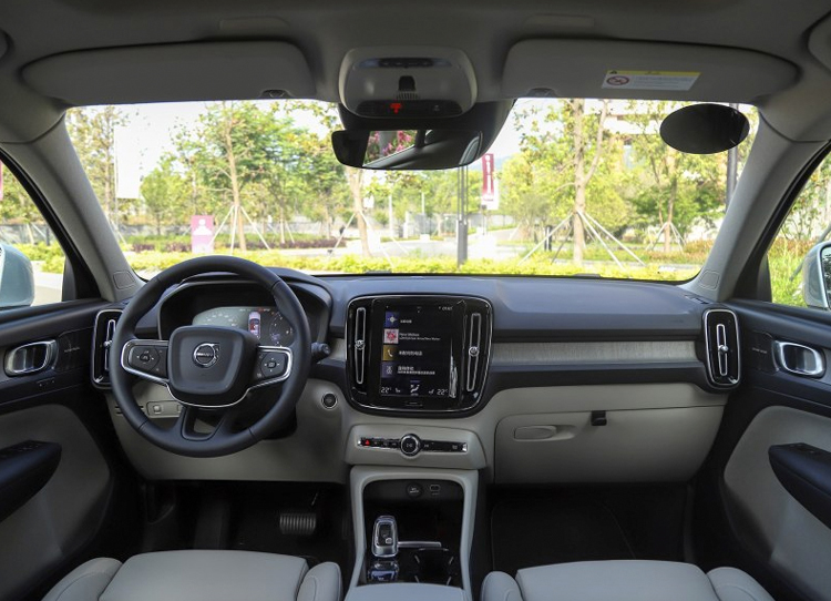 沃尔沃XC40国产就减配凭啥比进口还卖得贵?