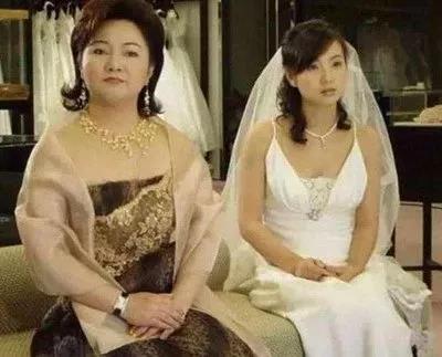 韩女团Tara排挤事件真相比她们的整容史弱爆了！！朴素妍