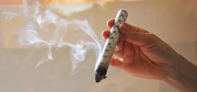 原创还在找人艾灸?小米有品小艾2代智能艾灸盒评测,省钱好用 日本黄页日本黄页小视频