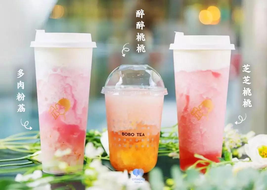 除了尽情享受火锅的热辣 自然也少不了一杯冰饮降降火 桃桃家族&多肉