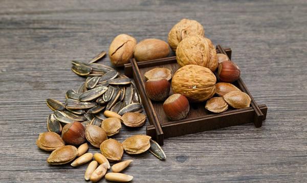 坚果怎么吃对孩子有好处 f0fca0ff5af4462dab01d42fcf341231.jpeg