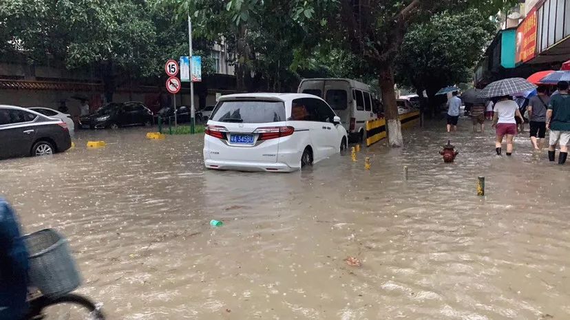 龙舟水发威!今早广州多处水浸 多区发布暴雨预警 巴黎人开户注册