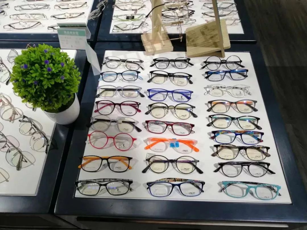 【杨家坪】重庆本土的超人气眼镜店重磅福利来袭!