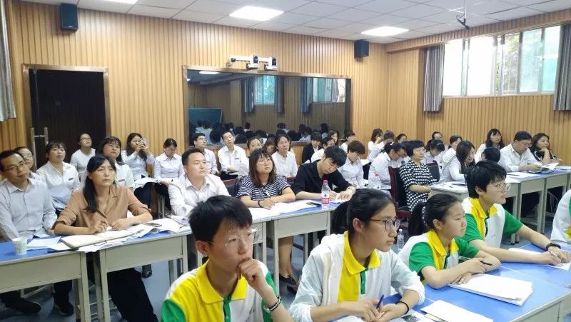 课例展示互交流 名师引领促提升--陈江丽名师工