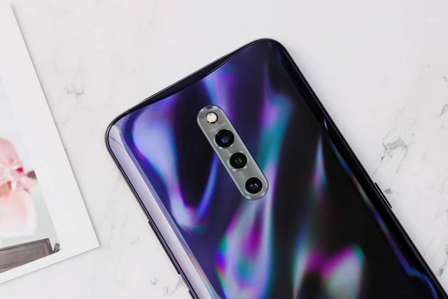 手机vivo x200 pro用的什么屏 1a3c27b874b3447c81438472b4f27ca8.jpeg