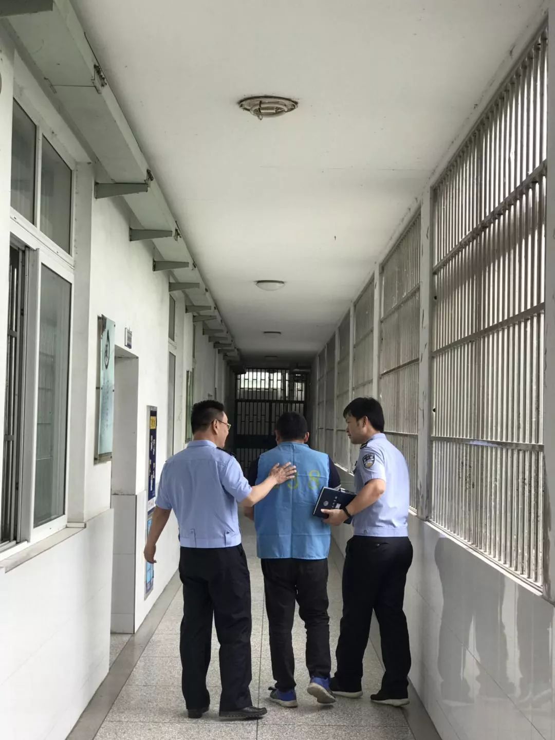 只因做了这件事这14人被扬州警方拘留