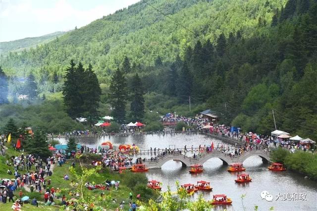 和政名片:花儿松鸣岩