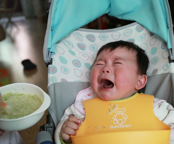                     不管家里谁带娃，做到“三觉”不睡、“两饭”不吃，娃消食个子长