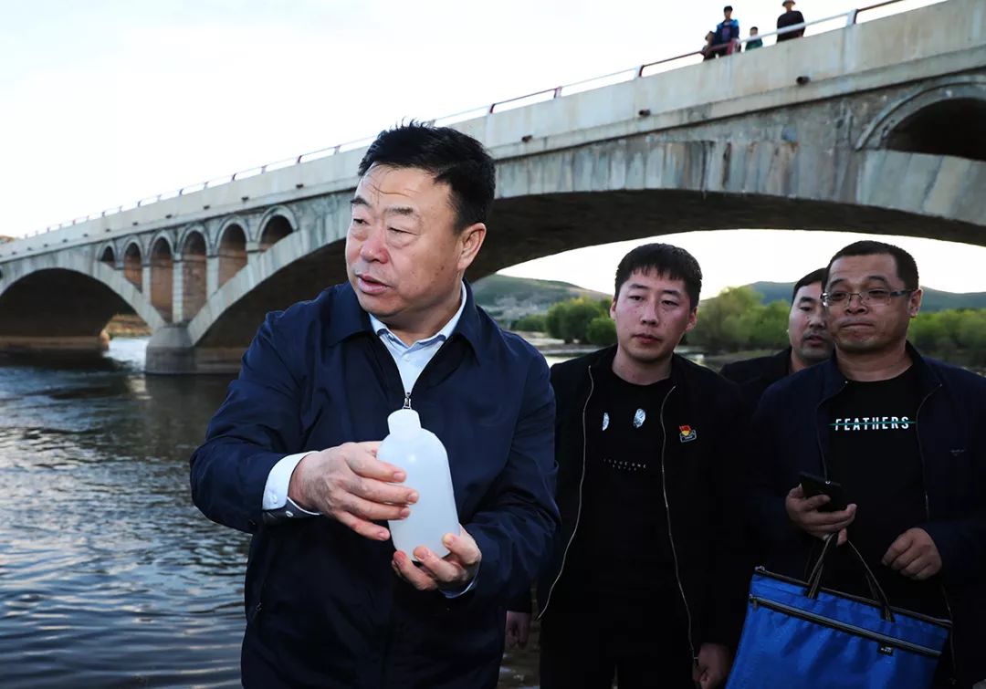 【时政】张恩惠调研3个镇3个嘎查村,盟委书记关心的是