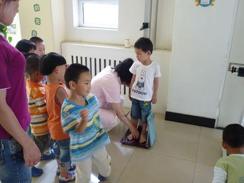                     为何越来越多的娃脾虚？医生：身边这3样东西是“根源”，不能留