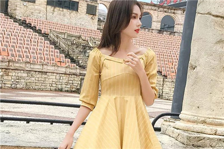 戈蔓婷：夏季短袖连衣裙，日式版型更加显瘦(图3)