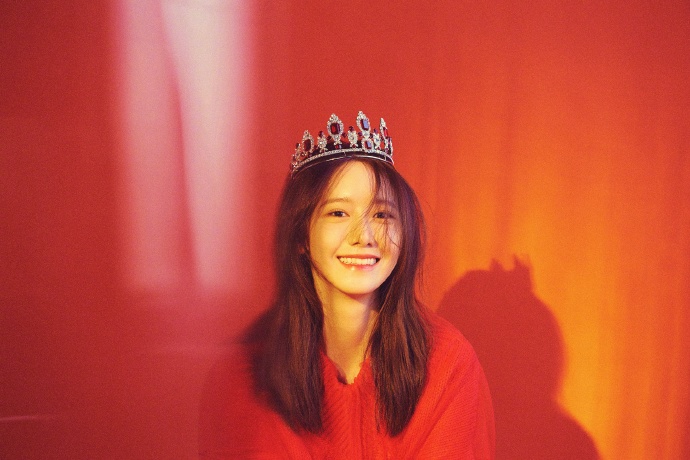 [星闻]甜美感性林允儿新曲《Summer Night》