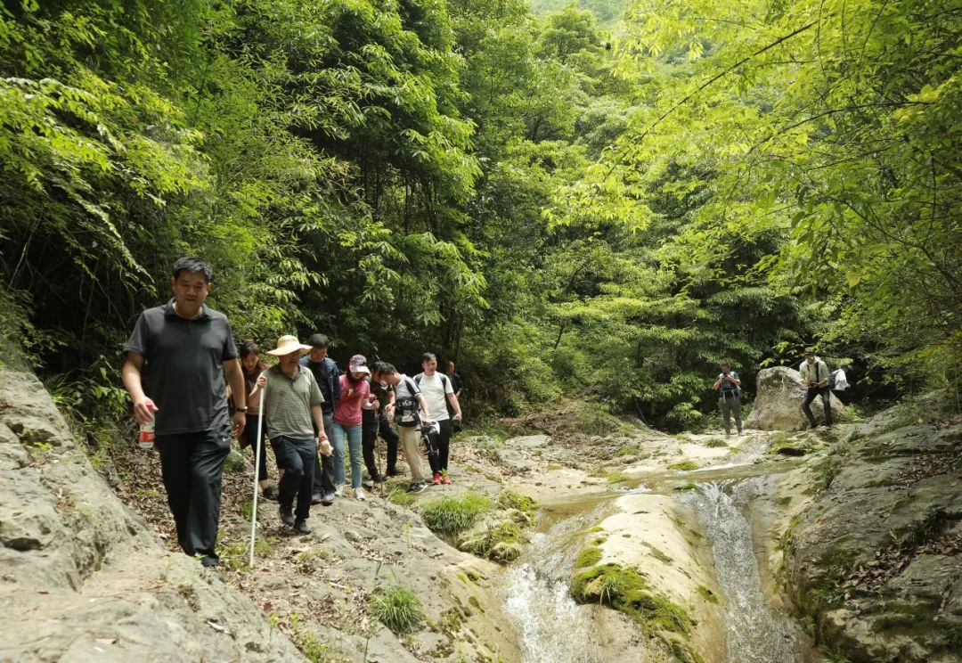 穿越黑龙谷—山阳文旅首次大型户外探险调研活动