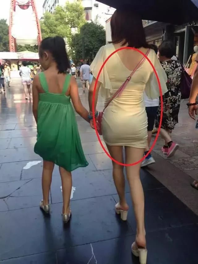 男生怎么穿裙子不违和 5bc33e781bc54129a0442d1dfd02e953.jpeg