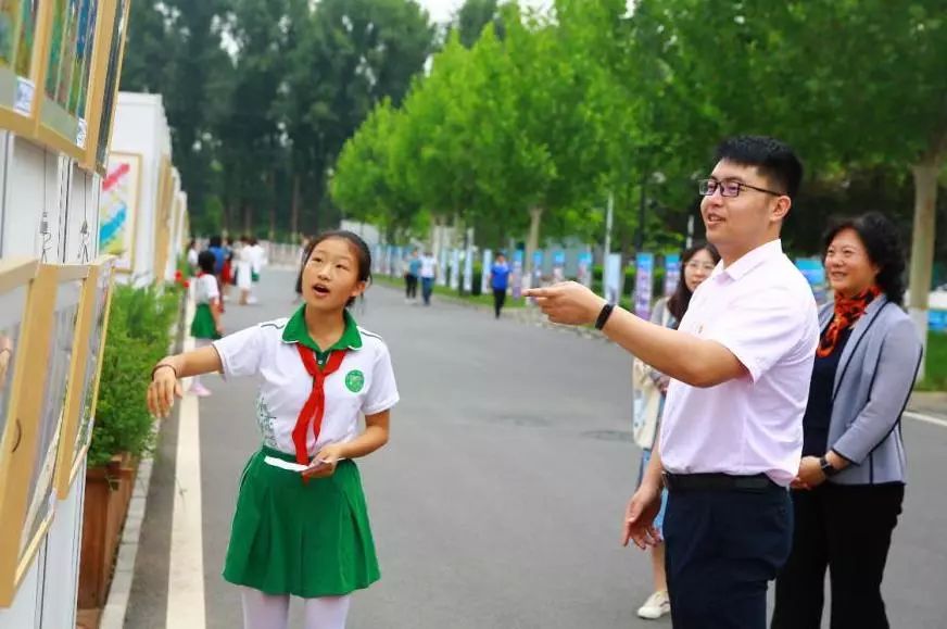 海淀区非遗课程实践探索研讨会在翠微小学召开