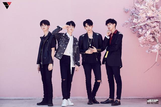 皮囊歌曲谁唱的 6906c10a0476484a9182c08a233a4299.jpeg