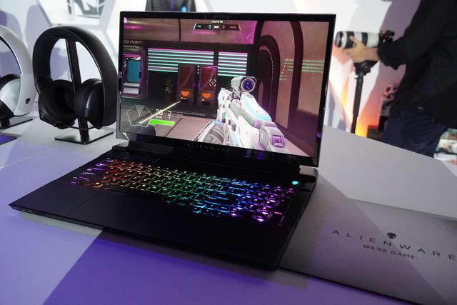 alienware 外星人笔电m15 和m17 发布,国内暂时买不到